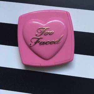 Too faced blush!!